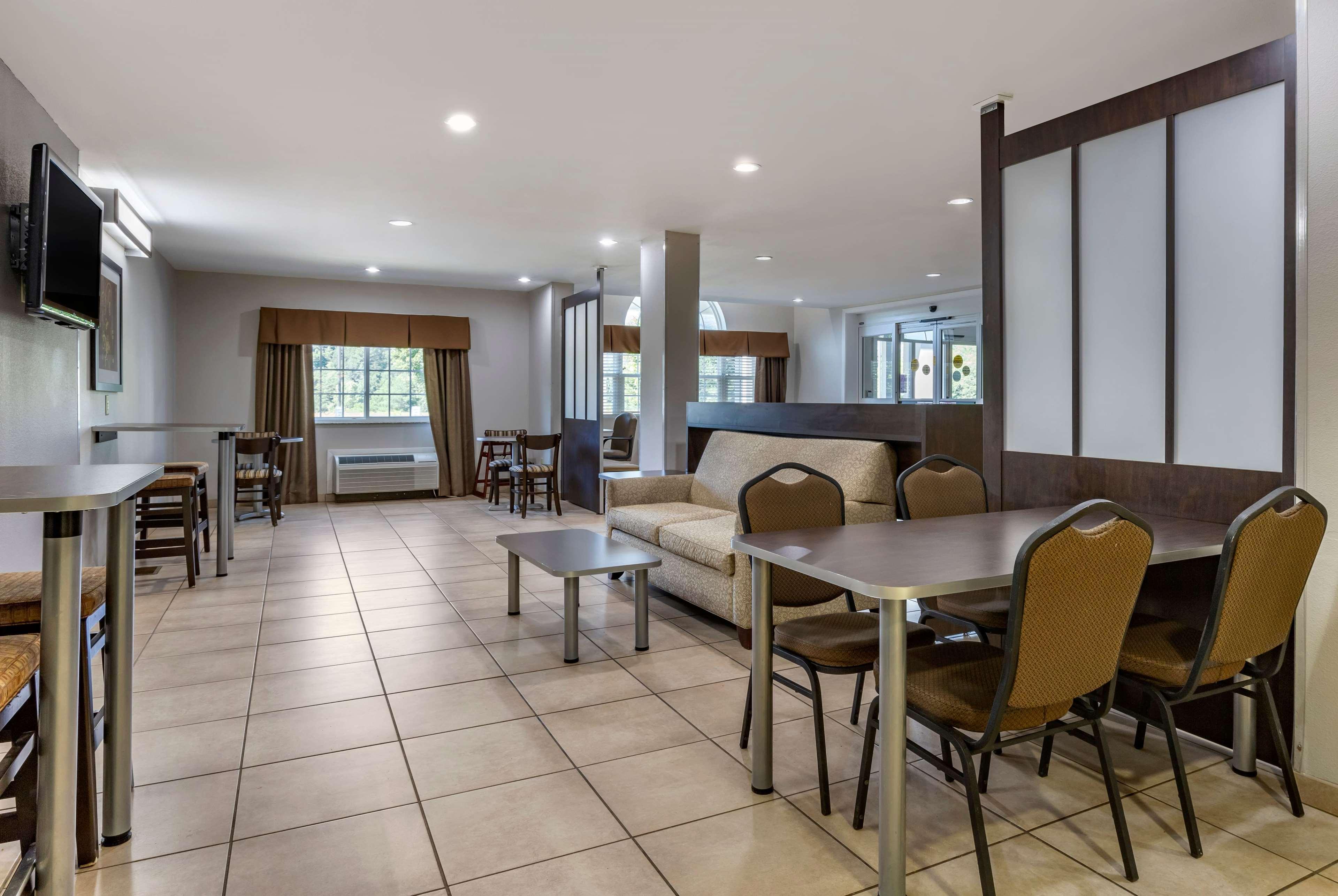 Microtel Inn & Suites Dillsboro/Sylva Eksteriør billede