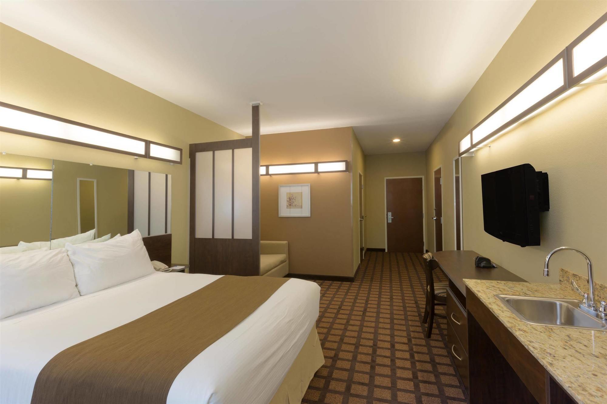 Microtel Inn & Suites Dillsboro/Sylva Eksteriør billede