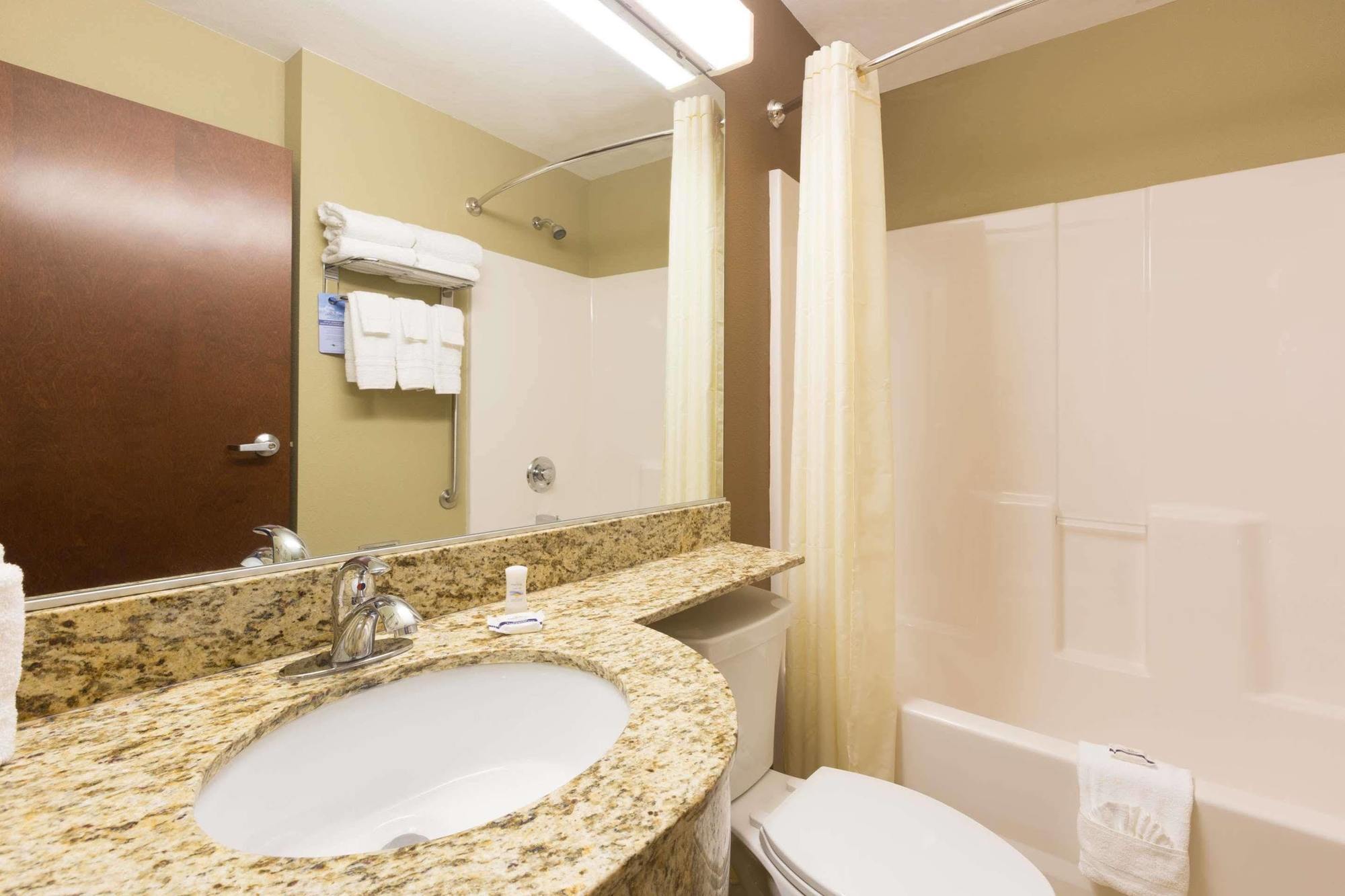 Microtel Inn & Suites Dillsboro/Sylva Eksteriør billede